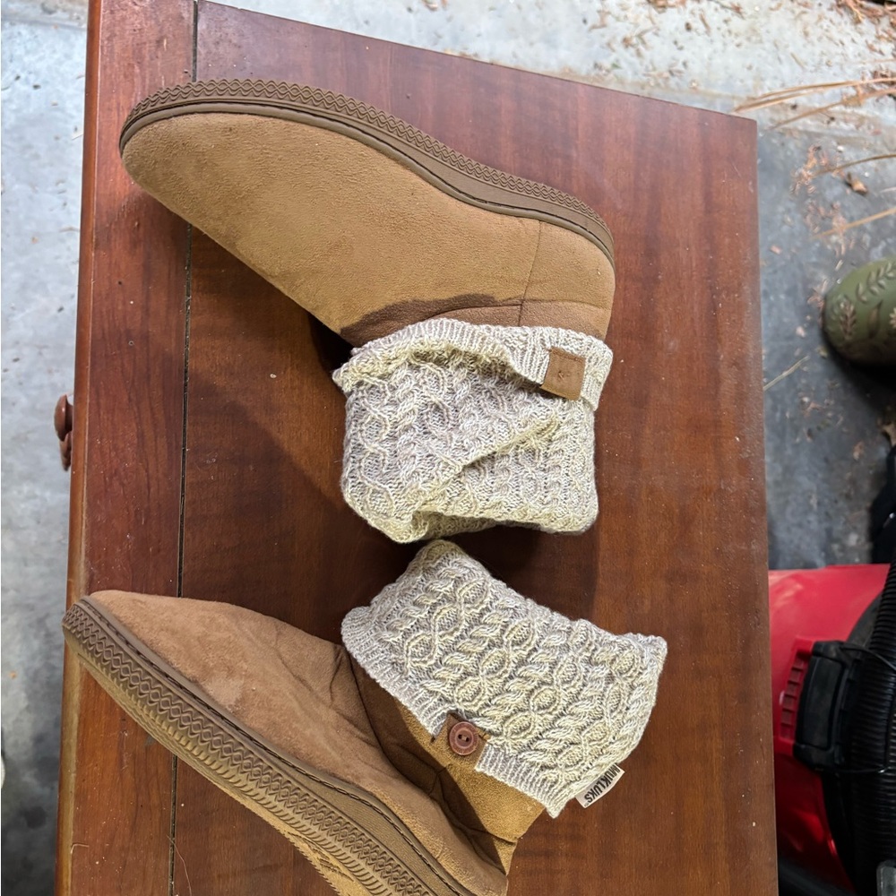 Muk Luks Tan and Cream Women's Boots